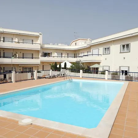 C19 - Do Mar In * لاغوس