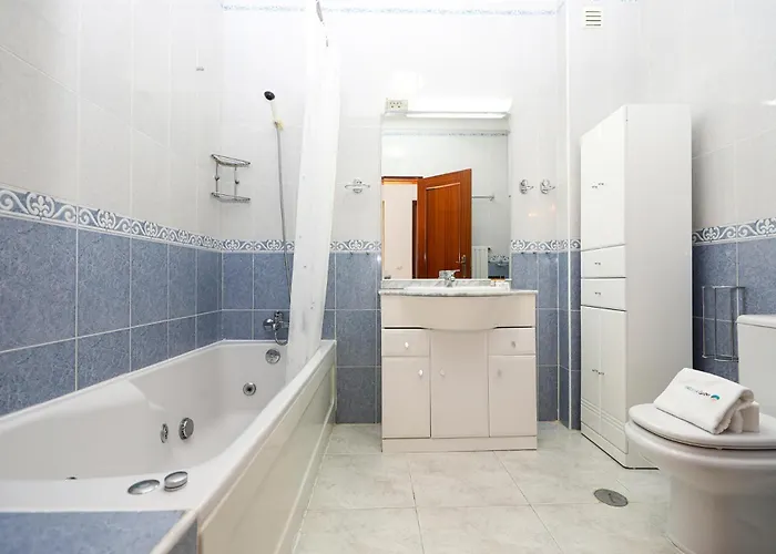 C19 - Do Mar In * لاغوس