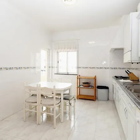 C19 - Do Mar In Lagos